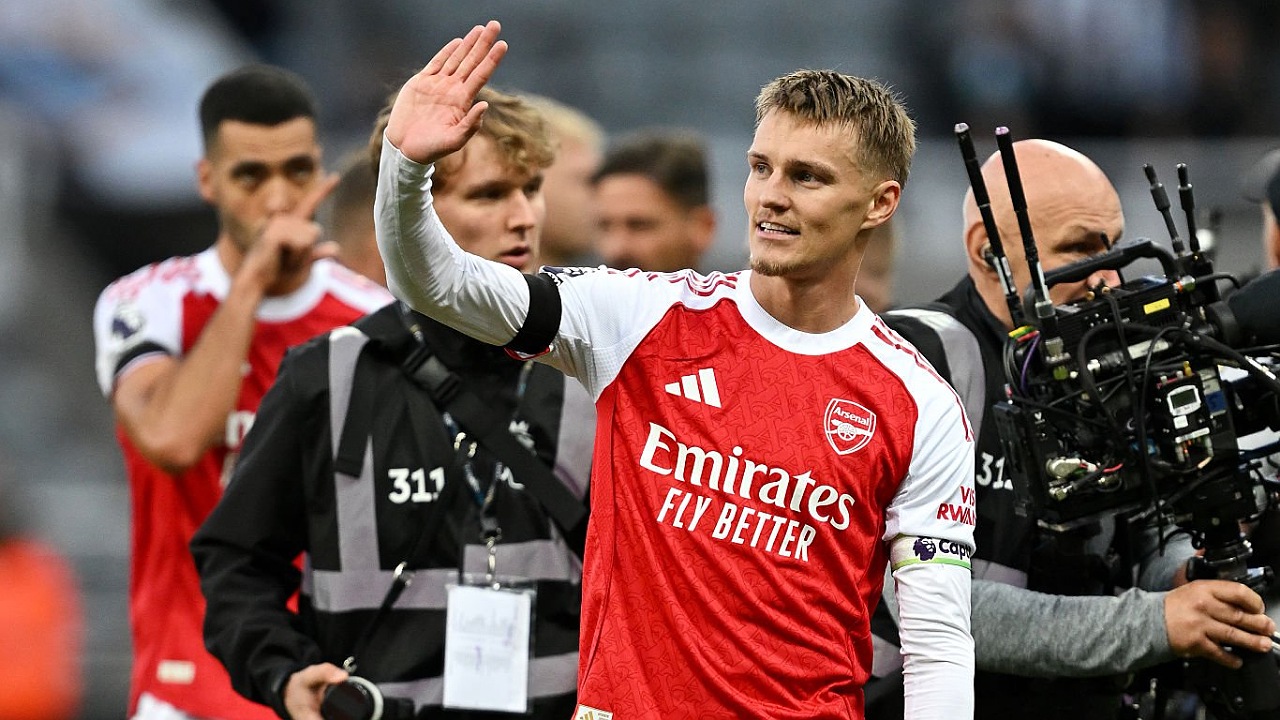 Arsenal Comeback Dramatis, Odegaard Dipuji Eddie Howe